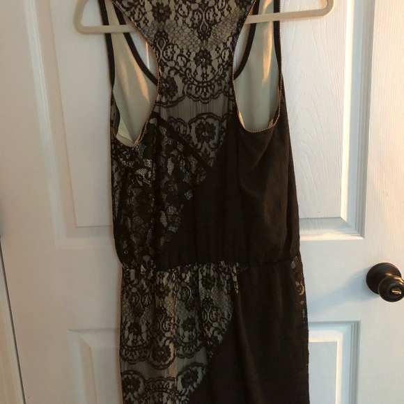 Chic Lace dress - Picture 8 of 8